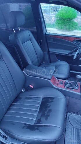 Mercedes E 200 1999, 616,831 km - 2.0 л - Xudat
