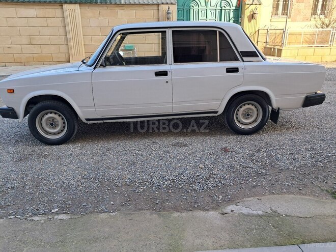 LADA (VAZ) 2107 2005, 30,000 km - 1.6 l - Qazax