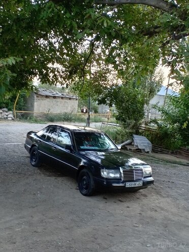 Mercedes E 200 d 1992, 200,000 km - 2.0 l - Şərur