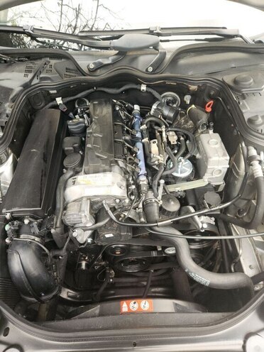 Mercedes E 220 d 2006, 297,000 km - 2.2 l - Bakı