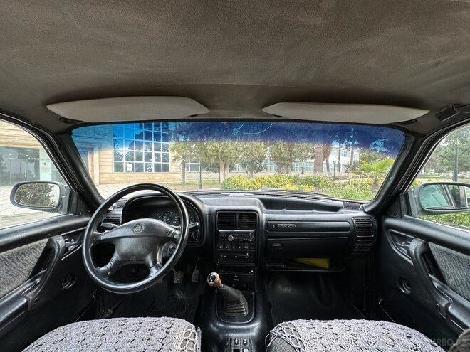 GAZ 31105 2004, 312,000 km - 2.4 л - Salyan