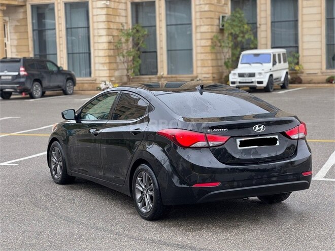 Hyundai Elantra 2015, 198,000 km - 1.8 l - Bakı