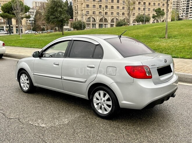 Kia Rio 2010, 230,000 km - 1.5 l - Bakı