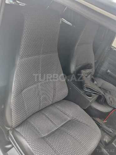 LADA (VAZ) 2107 2004, 58,000 km - 1.6 l - Salyan