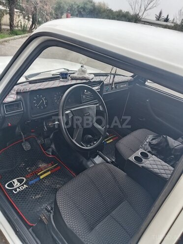 LADA (VAZ) 2107 2004, 58,000 km - 1.6 l - Salyan