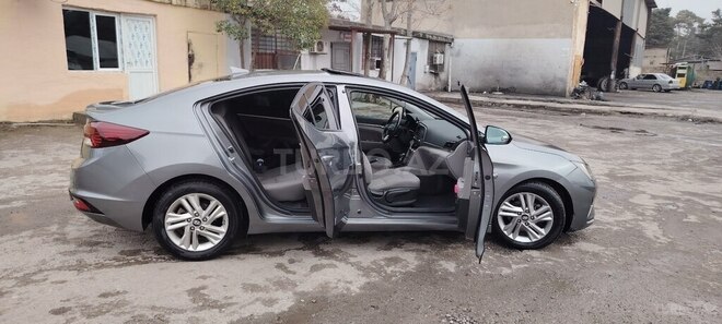 Hyundai Elantra 2019, 158,464 km - 2.0 l - Bakı