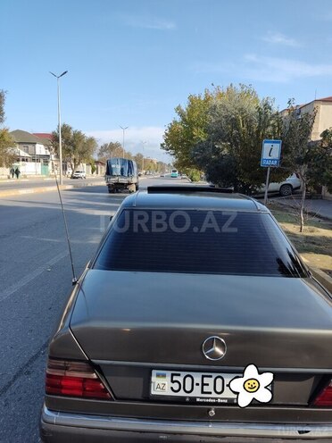 Mercedes E 200 1992, 413,094 km - 2.0 л - Sumqayıt