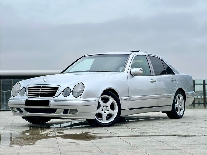 Mercedes E 220 d 2001, 342,000 km - 2.2 l - Bakı