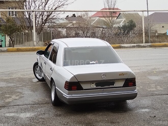 Mercedes E 200 d 1992, 250,000 km - 2.0 л - Sumqayıt