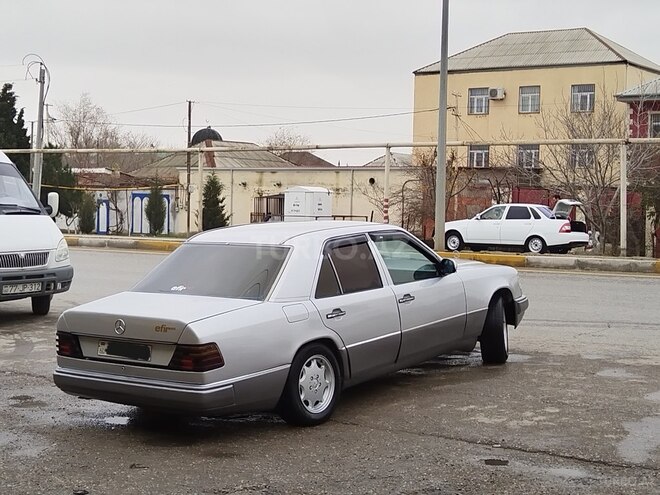 Mercedes E 200 d 1992, 250,000 km - 2.0 л - Sumqayıt