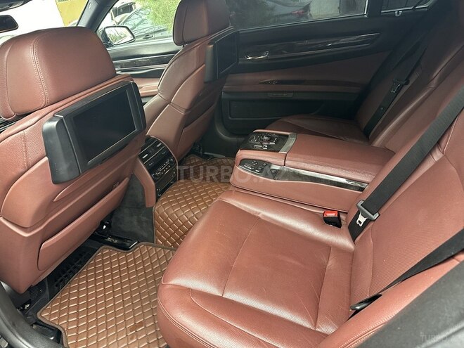 BMW 750 2011, 218,000 km - 4.4 l - Bakı