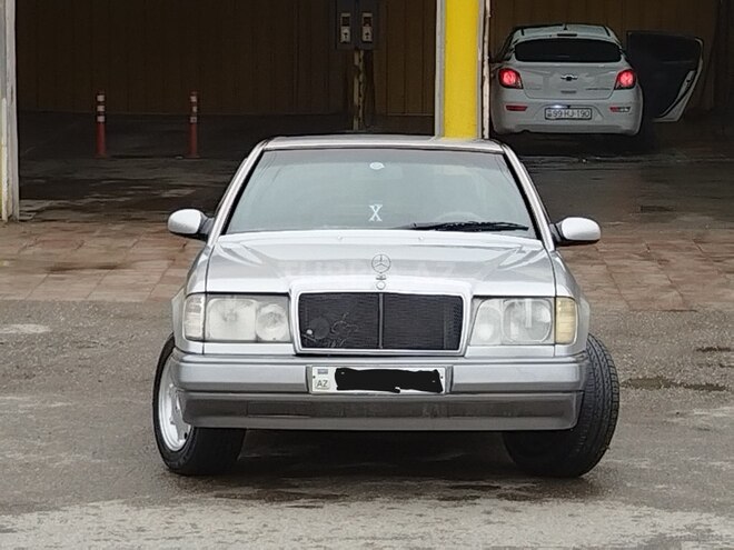 Mercedes E 200 d 1992, 250,000 km - 2.0 л - Sumqayıt