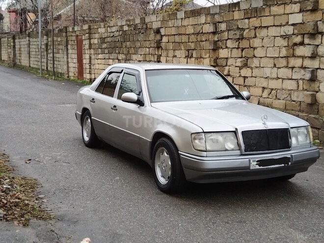 Mercedes E 200 d 1992, 250,000 km - 2.0 л - Sumqayıt