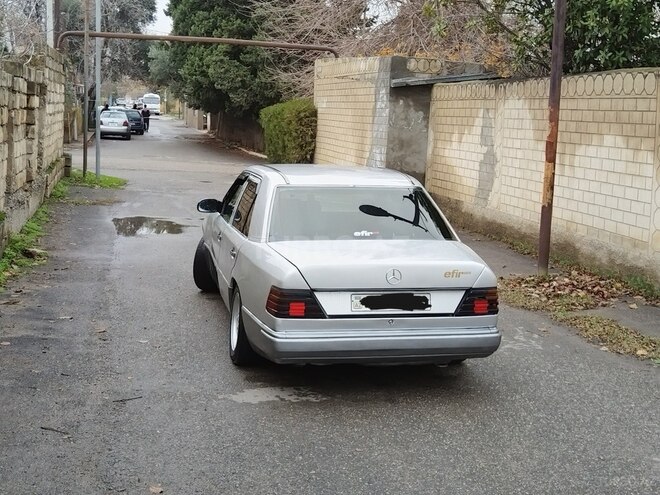 Mercedes E 200 d 1992, 250,000 km - 2.0 л - Sumqayıt