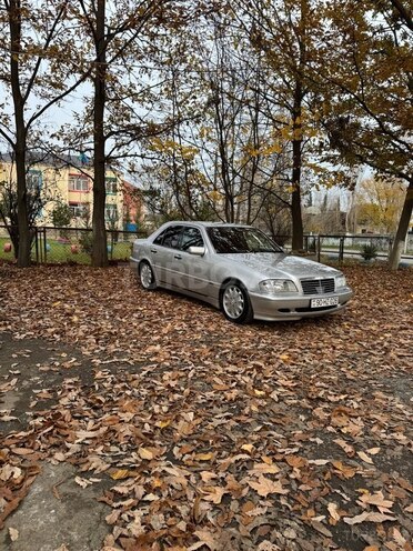 Mercedes C 180 1994, 350,000 km - 1.8 l - Lənkəran