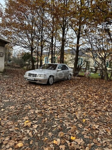 Mercedes C 180 1994, 350,000 km - 1.8 l - Lənkəran
