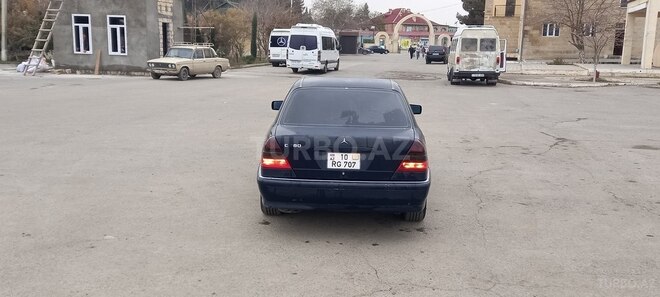 Mercedes C 280 1999, 372,000 km - 2.8 л - Şirvan