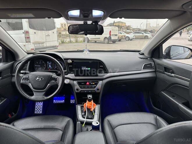 Hyundai Avante 2015, 151,093 km - 1.6 л - Bakı