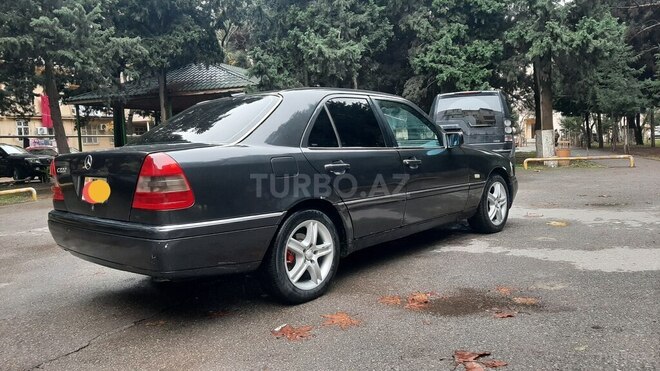 Mercedes C 180 1995, 442,365 km - 1.8 l - Bakı