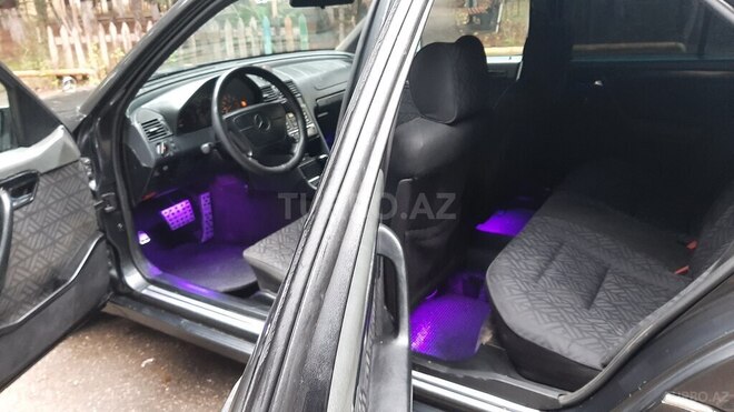 Mercedes C 180 1995, 442,365 km - 1.8 l - Bakı