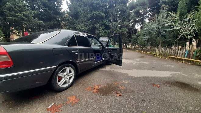 Mercedes C 180 1995, 442,365 km - 1.8 l - Bakı