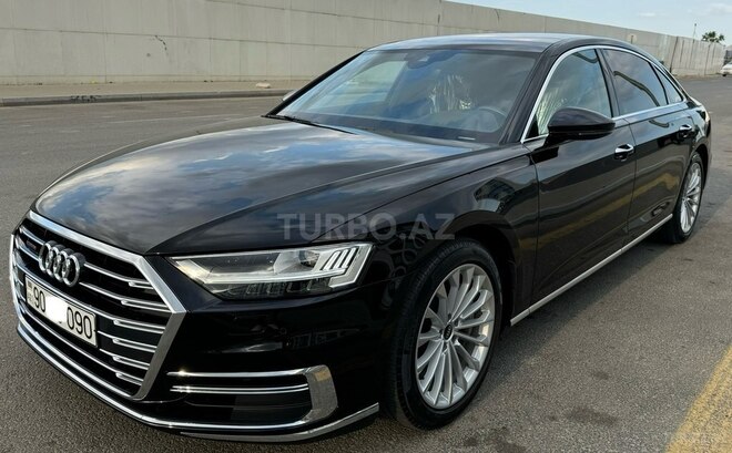 Audi A8-1