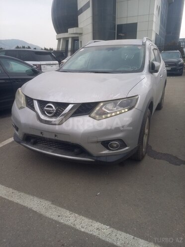 Nissan X-Trail 2015, 220,000 km - 2.0 l - Bakı