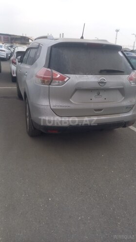 Nissan X-Trail 2015, 220,000 km - 2.0 l - Bakı