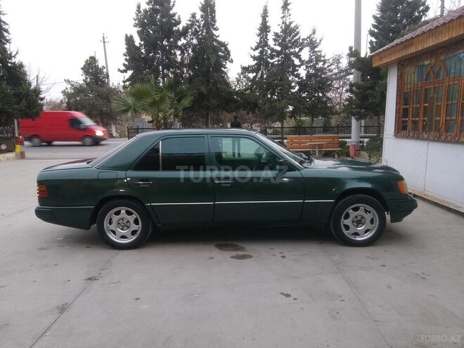 Mercedes E 300 d 1993, 198,000 km - 3.0 l - Sabirabad