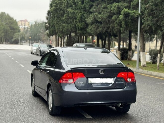 Honda Civic 2008, 330,000 km - 1.3 l - Sumqayıt