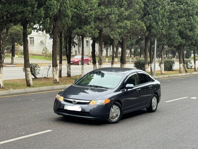 Honda Civic 2008, 330,000 km - 1.3 l - Sumqayıt