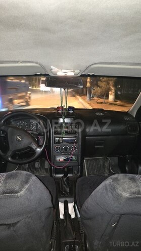 Opel Astra 1999, 415,000 km - 1.6 l - Şirvan