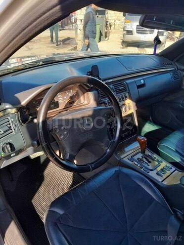 Mercedes C 200 d 2000, 320,000 km - 2.0 л - Bakı