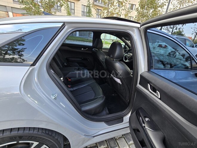 Kia K5-16
