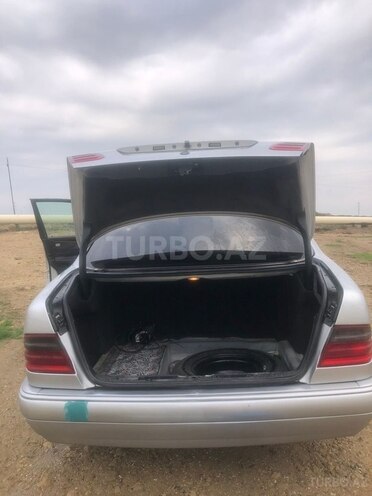 Mercedes E 240 1998, 788,272 km - 2.4 л - Bakı