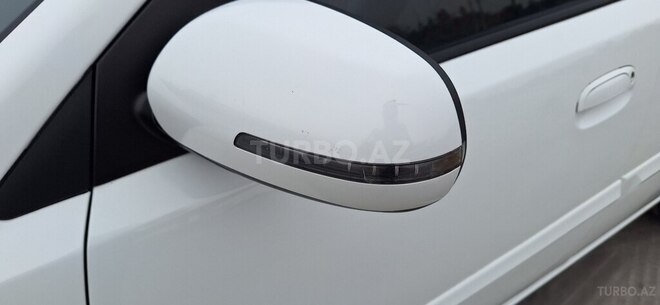 Kia Rio-9