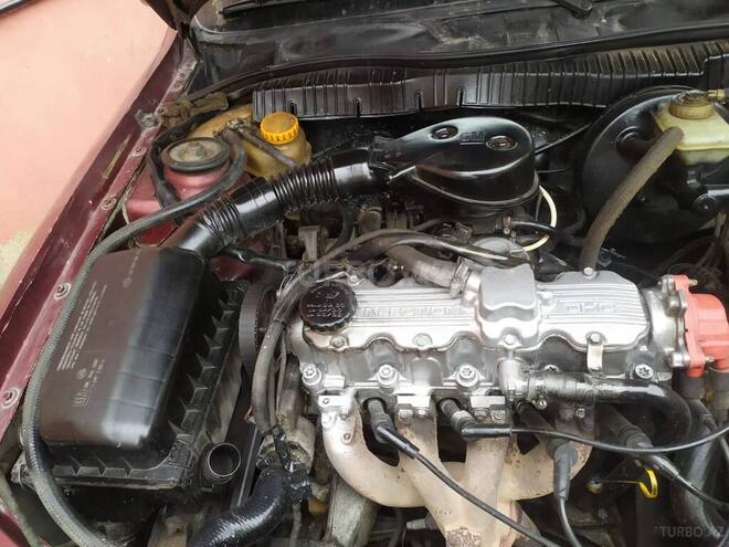 Opel Vectra 1994, 220,000 km - 1.8 l - Bakı