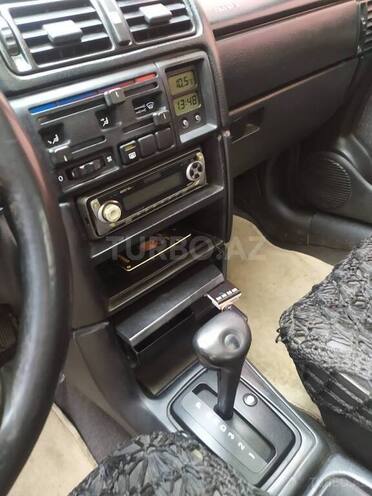 Opel Vectra 1994, 220,000 km - 1.8 l - Bakı