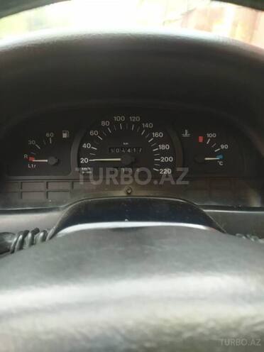 Opel Vectra 1994, 220,000 km - 1.8 l - Bakı