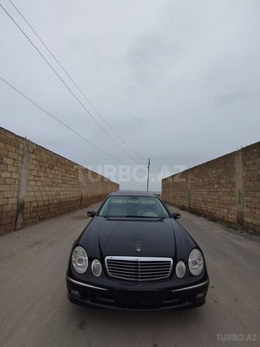 Mercedes E 240 2005, 259,500 km - 2.6 l - Bakı