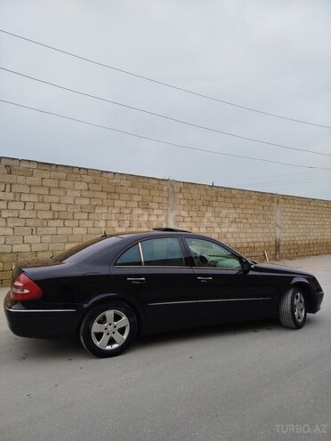 Mercedes E 240 2005, 259,500 km - 2.6 l - Bakı