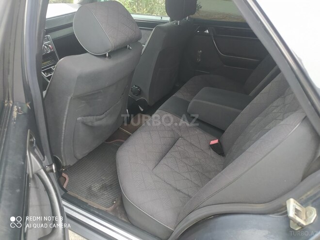 Mercedes E 200 1995, 420,000 km - 2.0 l - Sumqayıt