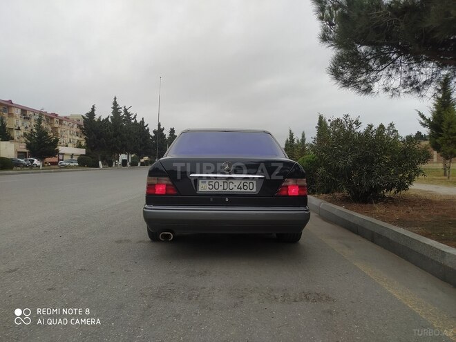 Mercedes E 200 1995, 420,000 km - 2.0 l - Sumqayıt