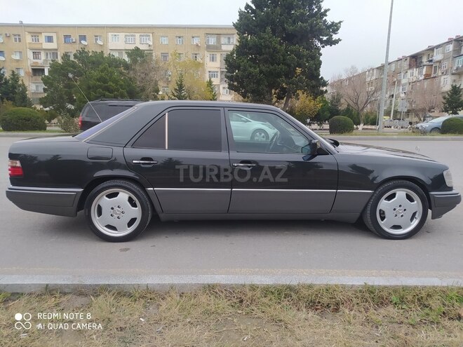 Mercedes E 200 1995, 420,000 km - 2.0 l - Sumqayıt
