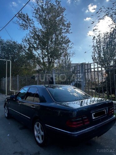 Mercedes E 240 1998, 440,000 km - 2.4 л - Bakı
