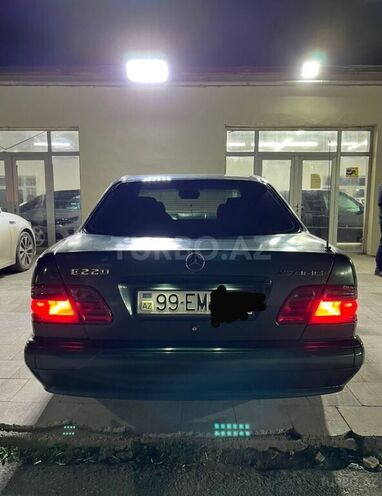 Mercedes E 200 1997, 402,000 km - 2.0 l - Bakı