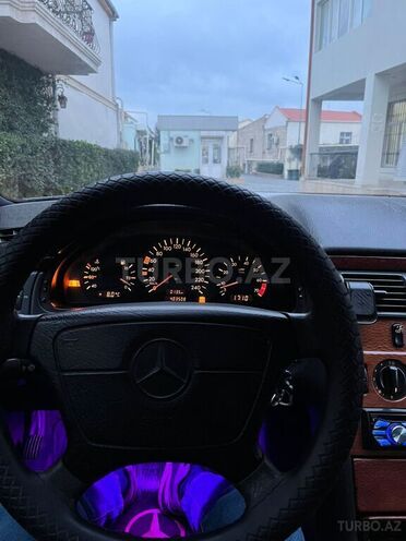 Mercedes E 200 1997, 402,000 km - 2.0 l - Bakı