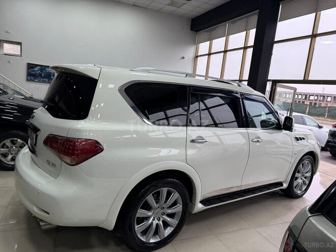 Infiniti QX80-5