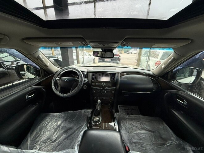 Infiniti QX80-16
