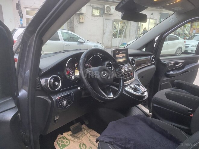 Mercedes V 220 2014, 268,000 km - 2.2 l - Bakı